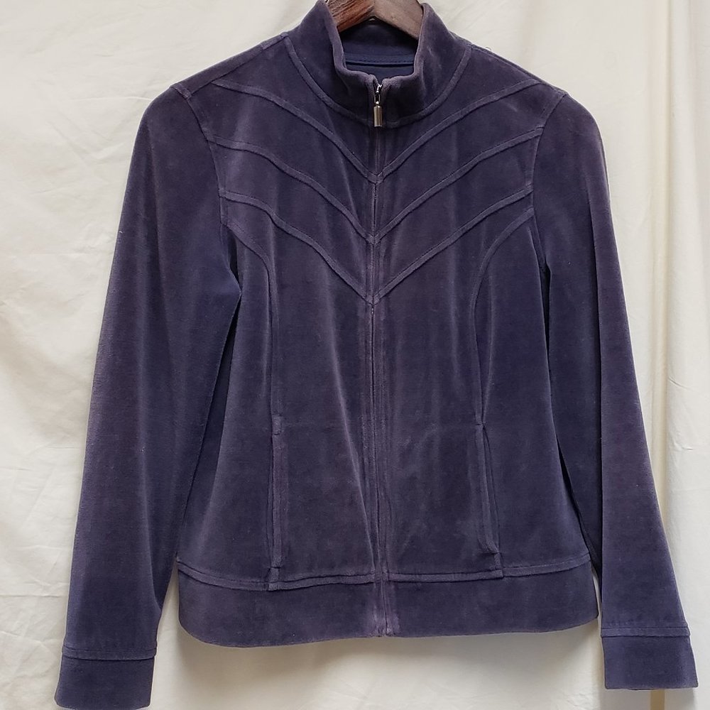 🍁Relaxed velour jacket by Charter Club, purple in color , Petite size.
